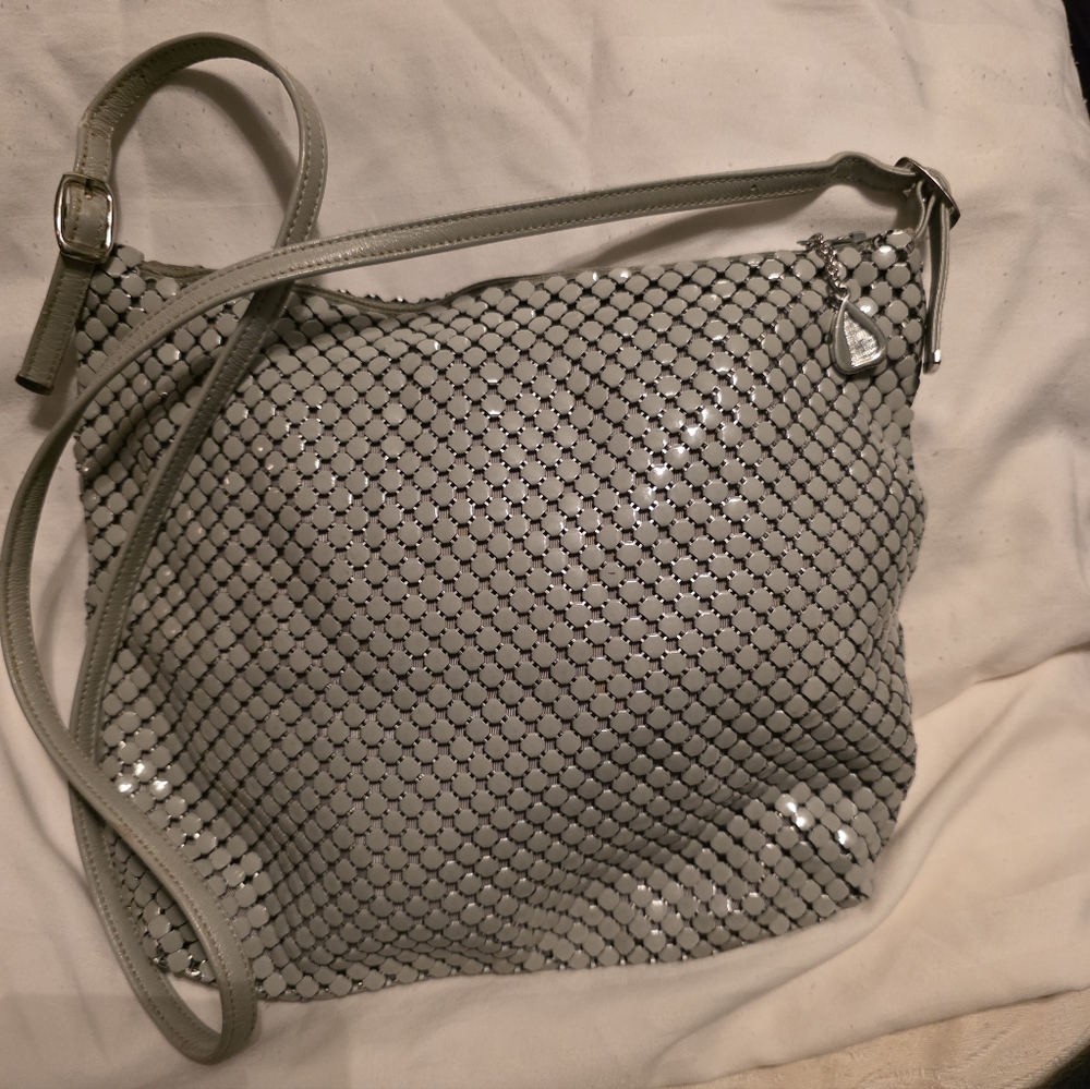 VINTAGE WHITING And DAVIS GRAY CHAINMAIL 9 BY 9 INCH SHOULDER BAG!